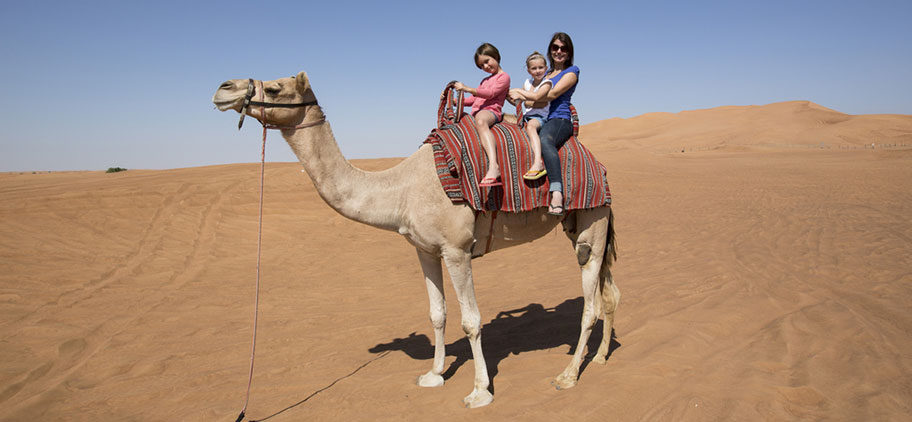 Familien Ferien in den Emiraten: Ausflüge in der Wüste Ausflüge mit Kindern in den arabischen Emiraten