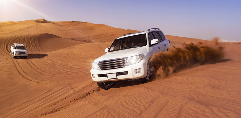 Dubai Jeep 4x4 Safari in der Wüste